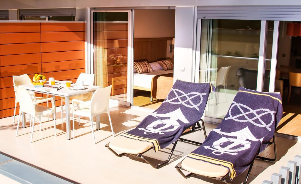 Apartaments Maritim กาสเตย์เดเฟลส์ ภายนอก รูปภาพ
